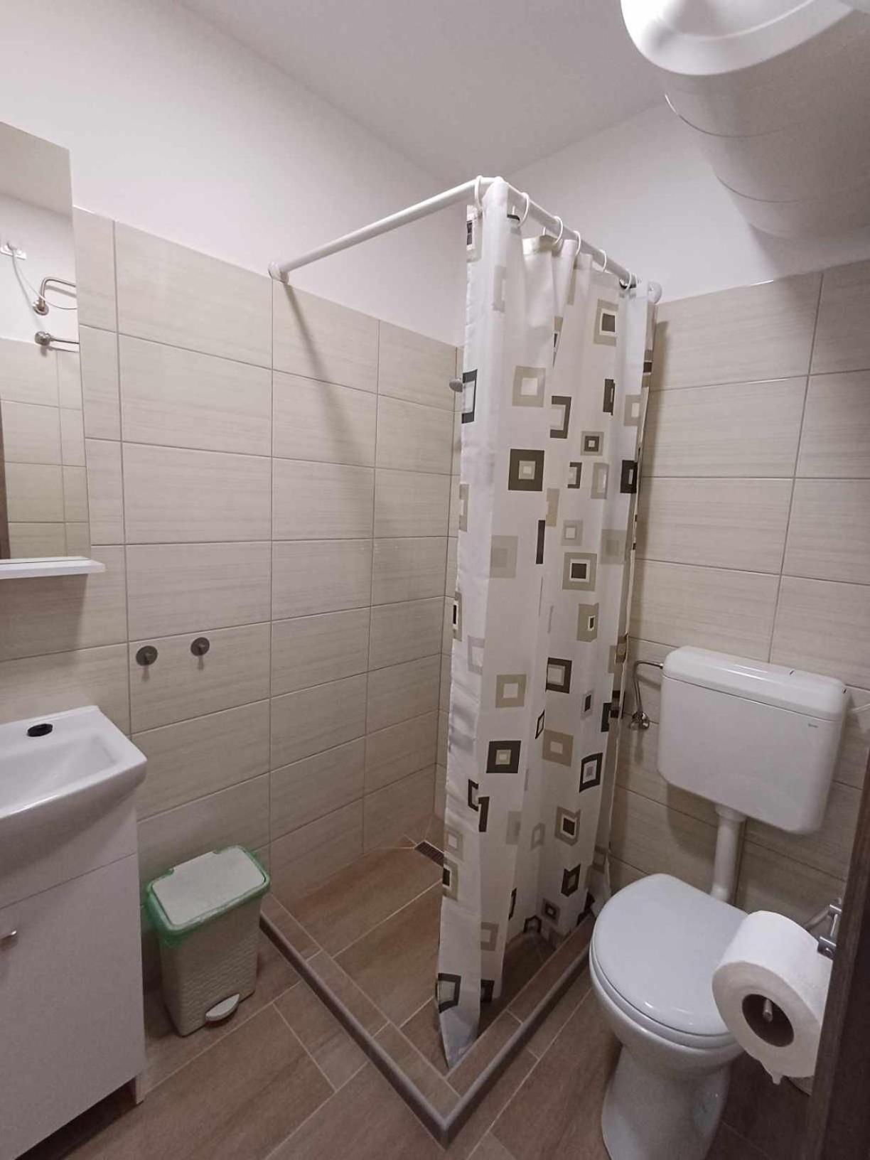 Mini Zoo Apartman 나지카니자 외부 사진