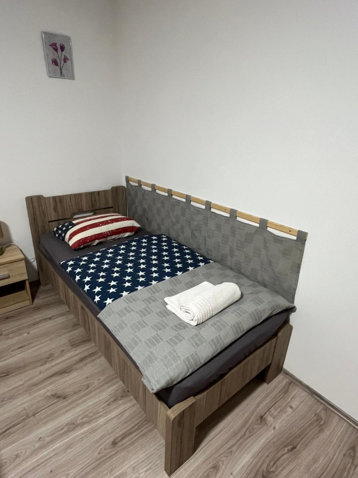 Mini Zoo Apartman 나지카니자 외부 사진